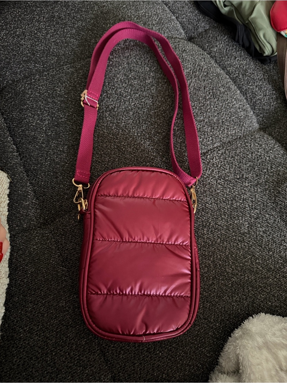 Raspberry Puffer Crossbody Bag - Picture 2 of 5